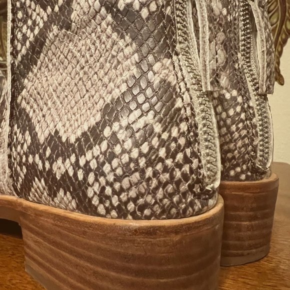 Dolce Vita Faux Snakeskin ankle boots - Picture 3 of 7